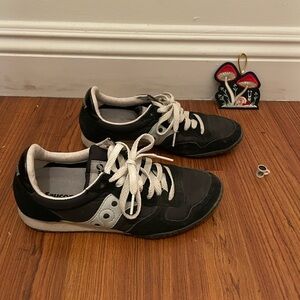 Lightweight Women’s Saucony Sneakers US 5/5.5/6 Black and Grey or Kids 2/2.5